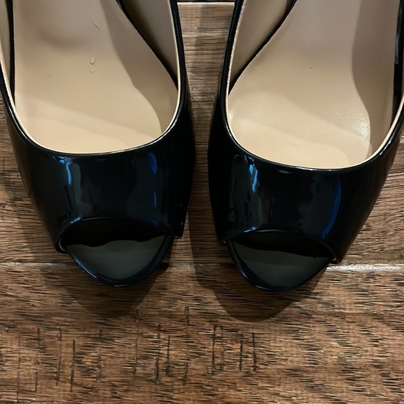 Bandolino Rainaa Pump in New Luxe Navy - Picture 4 of 6